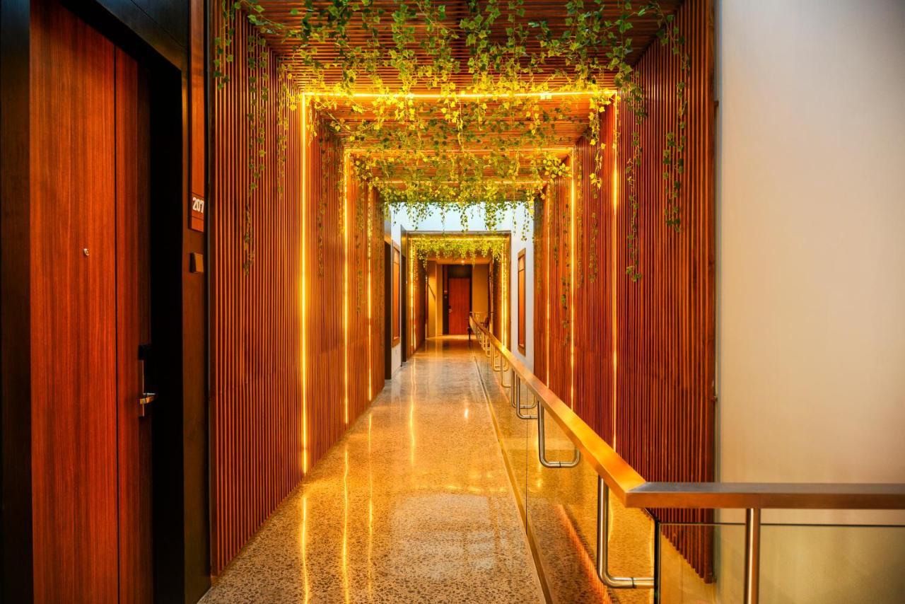 Nata Azana Hotel Solo Exterior photo