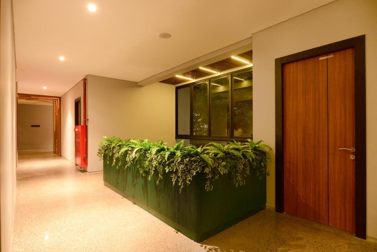 Nata Azana Hotel Solo Exterior photo